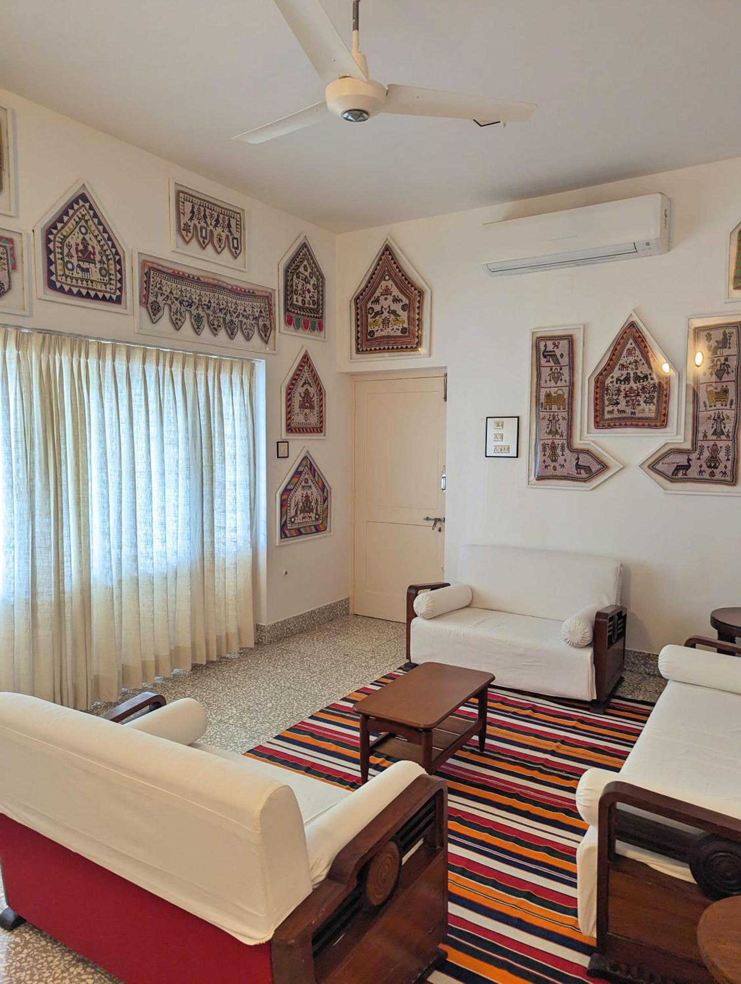 Fouzdar House By Luxunlock Private Villas 아흐메다바드 외부 사진